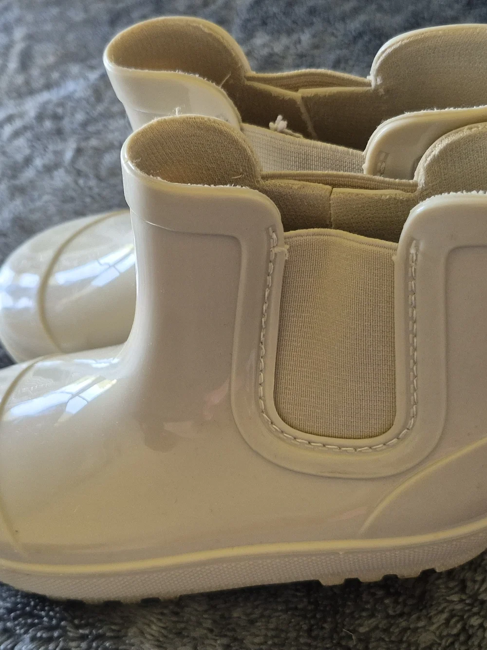 Kids Cream Rain Chelsea Boots - Brand Bear Paw 10